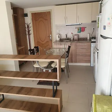 Deluxe Double En Royal Penthouse 6 Beds * Kuşadası
