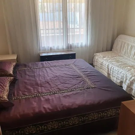 Deluxe Double En Royal Penthouse 6 Beds